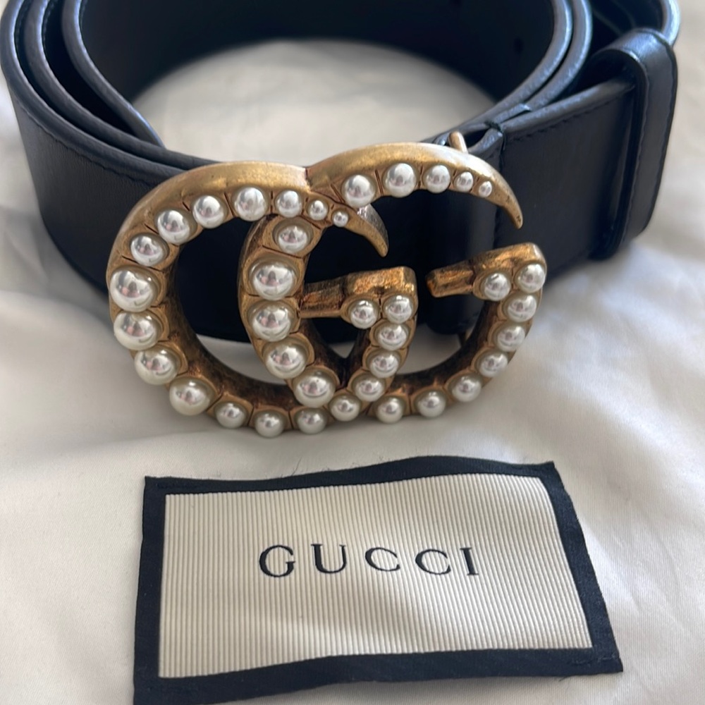 Gucci pearl belt